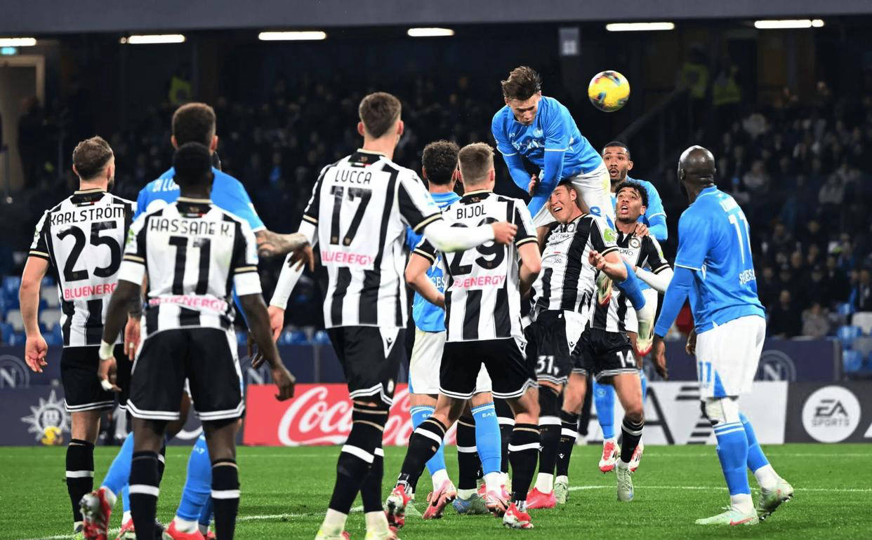 意甲赛场表现抢眼,多支球队实力获赞,振奋人心 意甲赛场表现抢眼,多支球队实力获赞,振奋人心