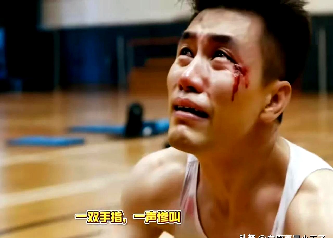 篮球选手缺席开场比赛因伤情，势不可挡