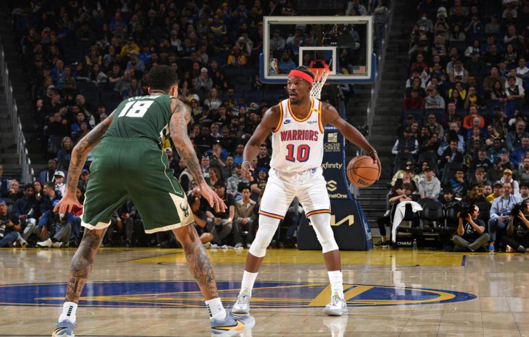 雄鹿队迎来胜利,实力逐渐回暖,掌声雷动 雄鹿队迎来胜利,实力逐渐回暖,掌声雷动