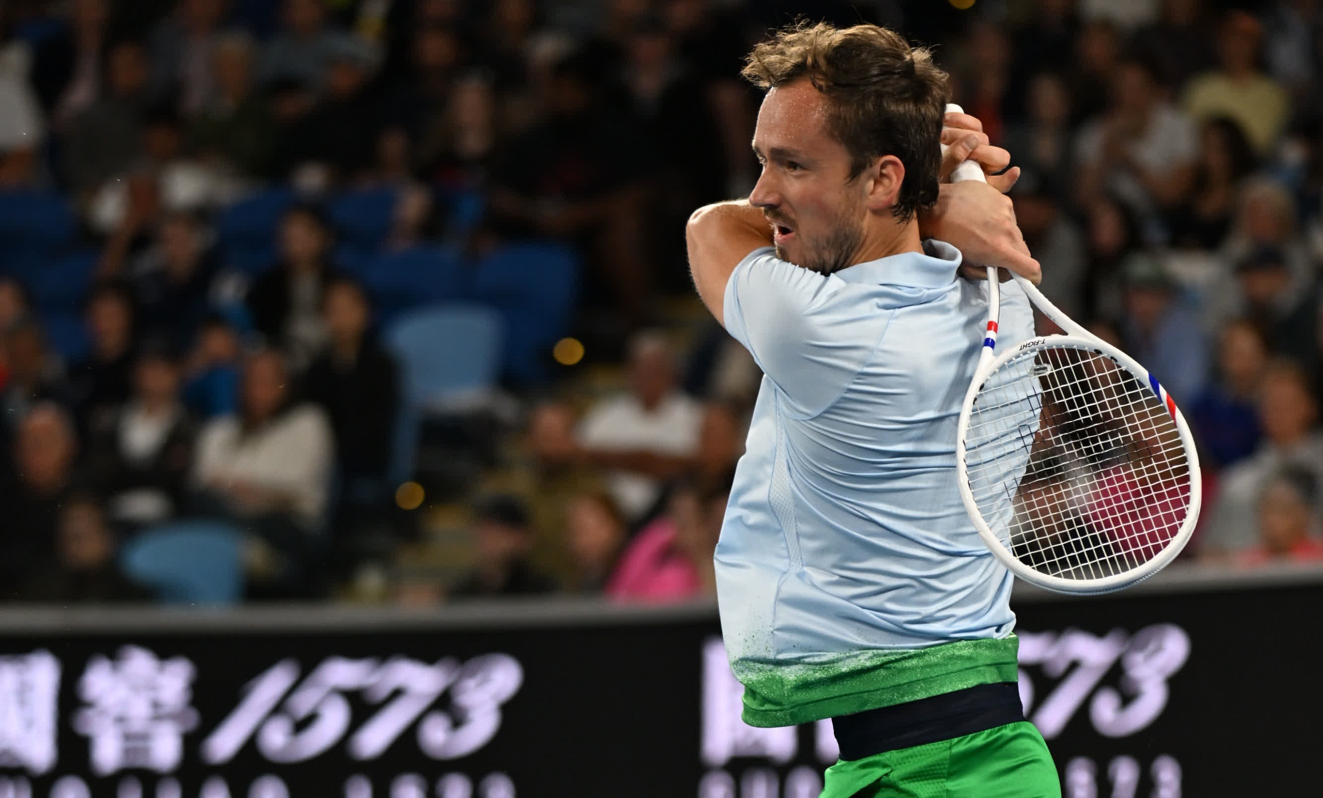 戴维斯杯翻盘联合杯,梅德韦杰夫关键制胜 戴维斯杯翻盘联合杯,梅德韦杰夫关键制胜